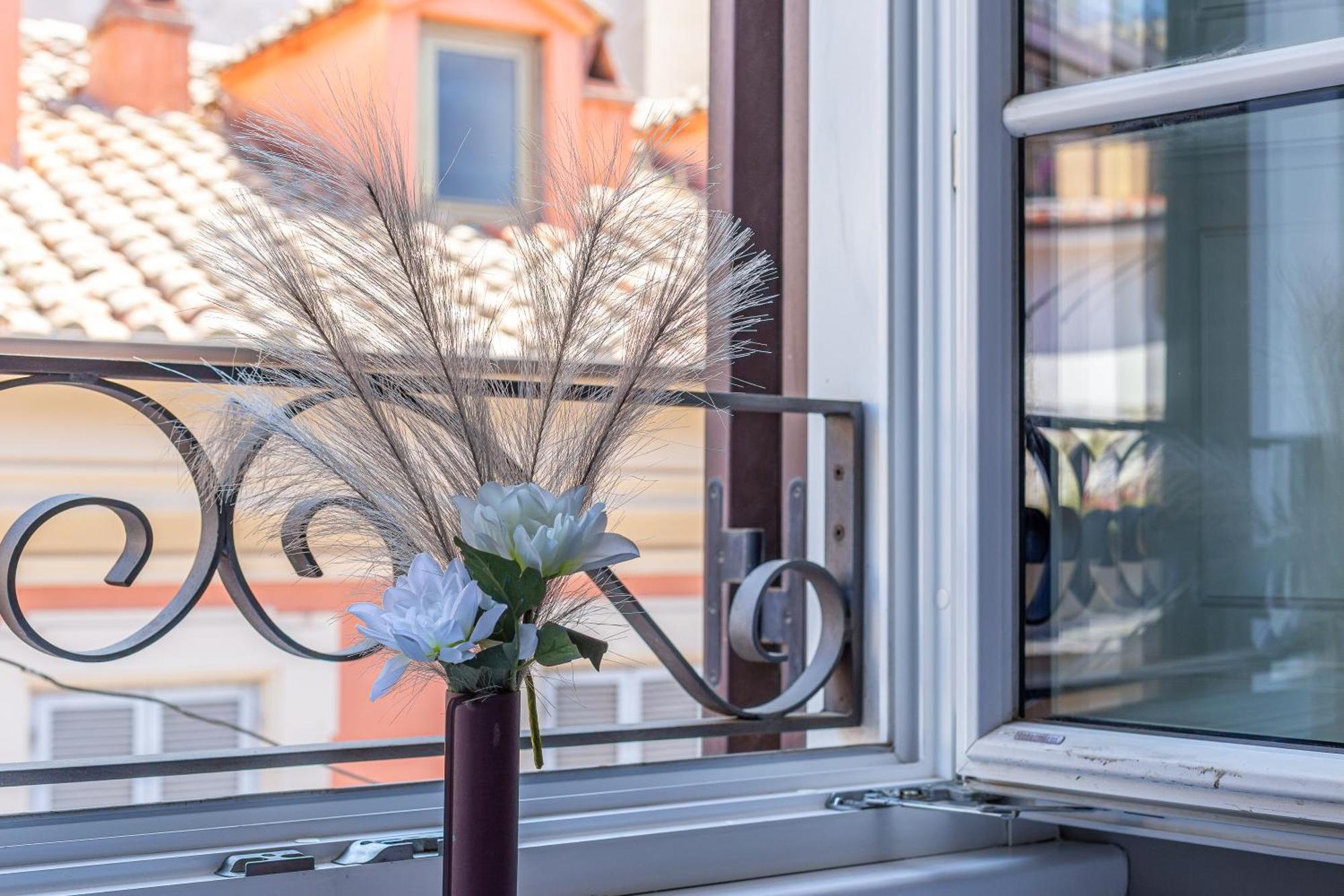 Iflat Monti Life With Elegance, Comfort And Beauty * Roma