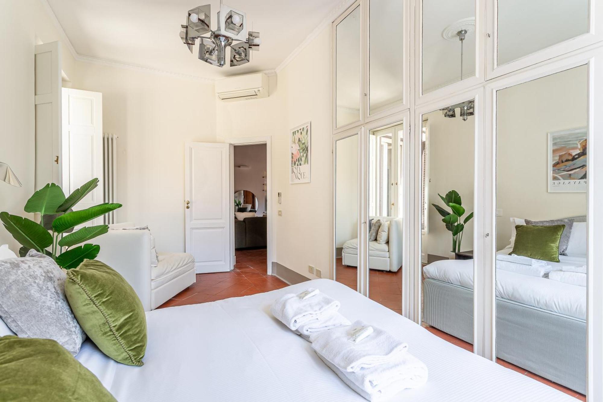 Appartamento Iflat Monti Life With Elegance, Comfort And Beauty